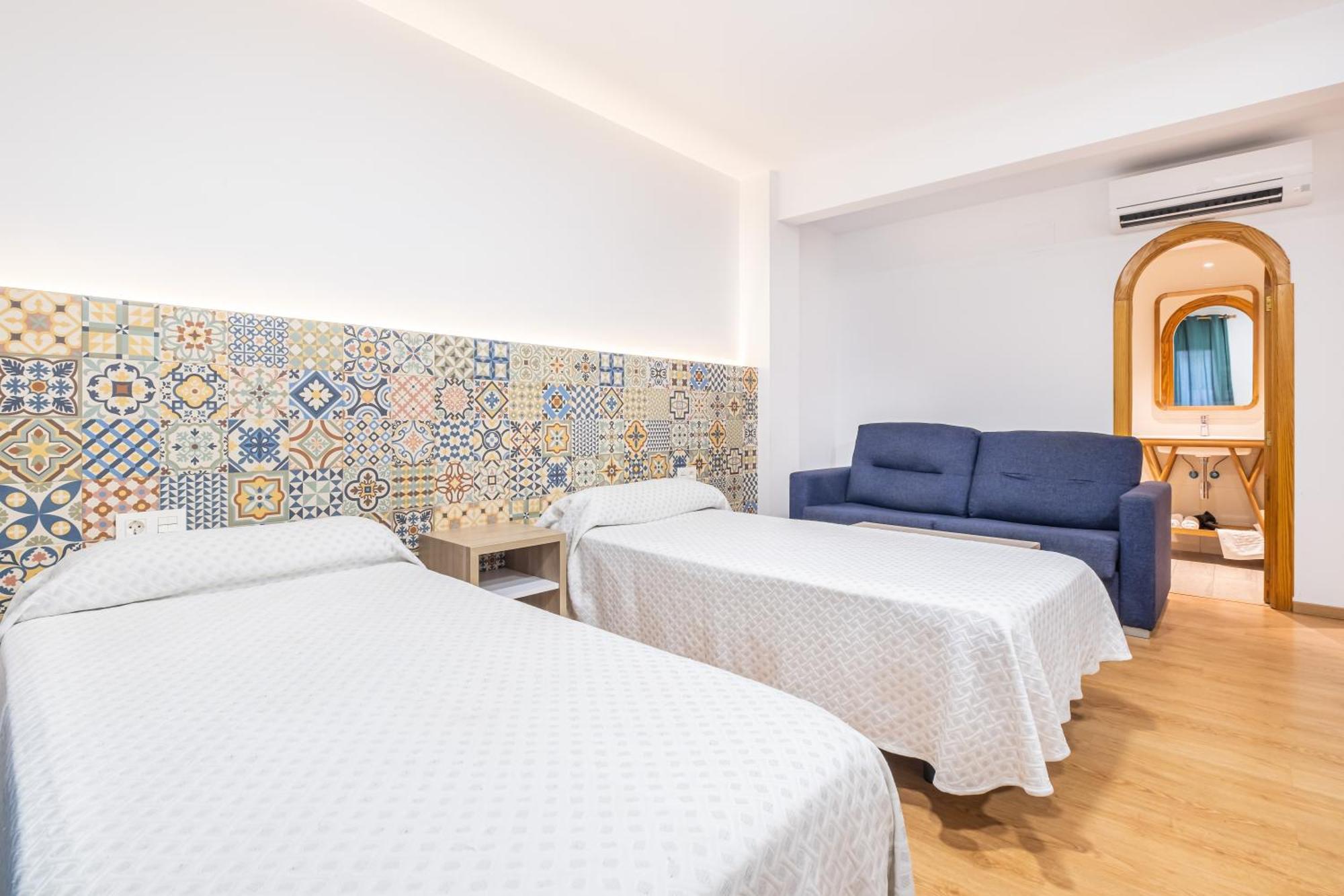 Apartamentos El Castell (Adults Only) Benidorm Dış mekan fotoğraf