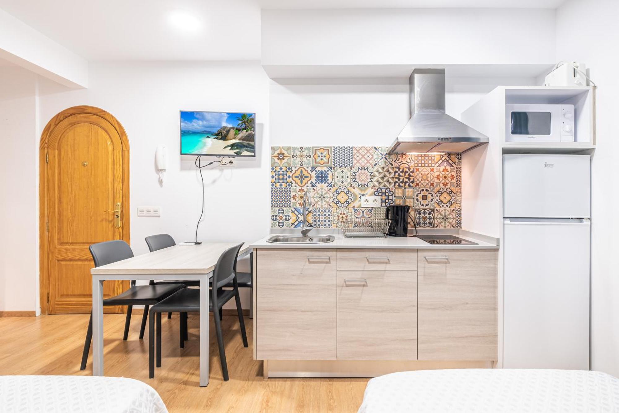 Apartamentos El Castell (Adults Only) Benidorm Dış mekan fotoğraf